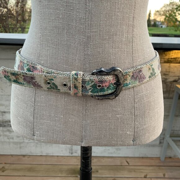 Vintage 80s Floral Tapestry Boho Granny Chic Romantic Retro Western Waist Belt - Picture 1 of 12